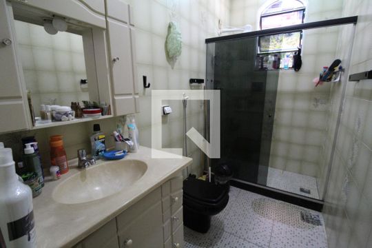 Banheiro da suíte 2 de casa à venda com 5 quartos, 260m² em Pechincha, Rio de Janeiro