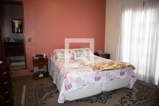 Quarto 2 de casa à venda com 3 quartos, 280m² em Vila Paiva, São Paulo
