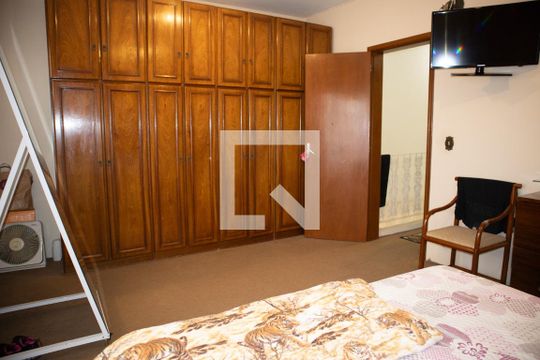Quarto 2 de casa à venda com 3 quartos, 280m² em Vila Paiva, São Paulo