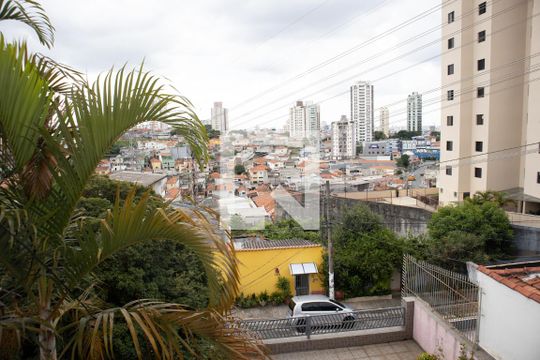 Vista de casa à venda com 3 quartos, 280m² em Vila Paiva, São Paulo