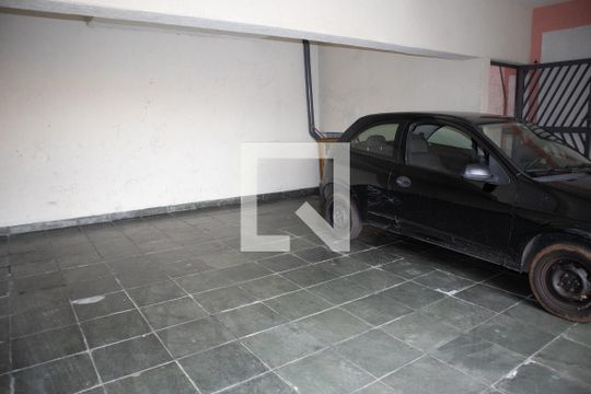 Garagem de casa à venda com 3 quartos, 280m² em Vila Paiva, São Paulo