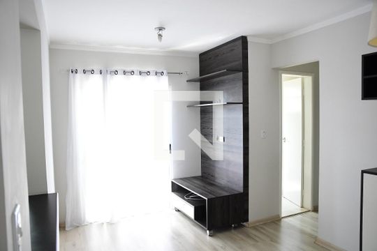Apartamento para alugar com 2 quartos, 57m² em Parque Rincao, Cotia