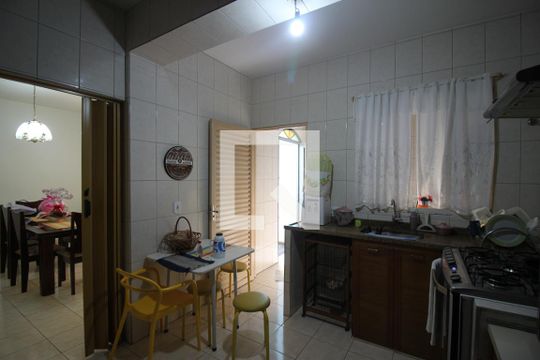 Cozinha de casa à venda com 3 quartos, 140m² em Jardim Sabará, São Paulo