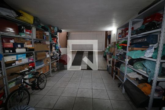 Garagem de casa à venda com 3 quartos, 220m² em Vila Aricanduva, São Paulo