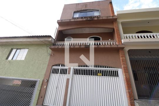 Fachada de casa à venda com 3 quartos, 220m² em Vila Aricanduva, São Paulo