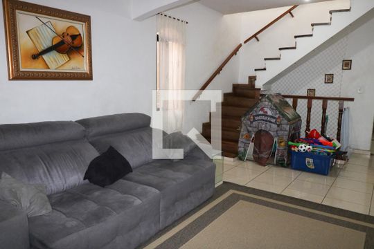 Casa à venda com 3 quartos, 220m² em Vila Aricanduva, São Paulo