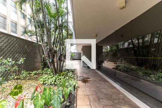 Área comum - Jardim de apartamento à venda com 4 quartos, 160m² em Higienópolis, São Paulo