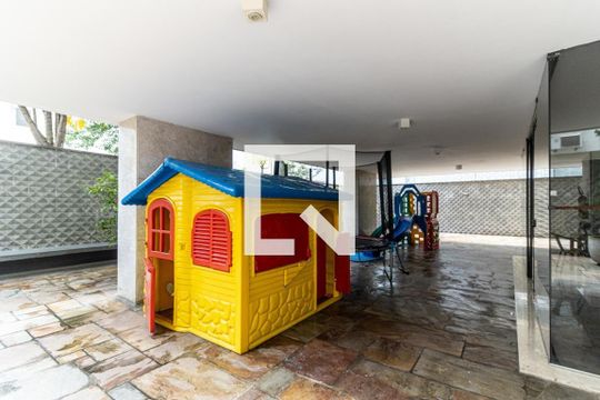 Área comum - Playground de apartamento à venda com 4 quartos, 160m² em Higienópolis, São Paulo