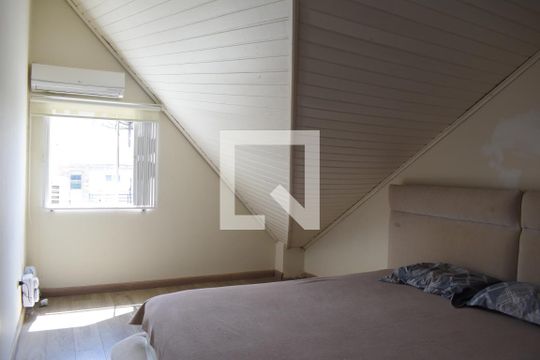 Ático de casa para alugar com 4 quartos, 240m² em Abranches, Curitiba