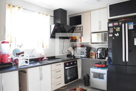 Cozinha de casa para alugar com 4 quartos, 240m² em Abranches, Curitiba