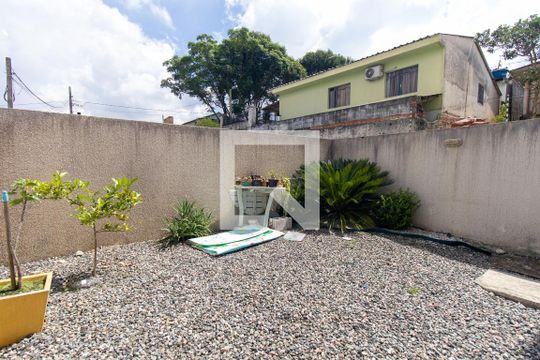 Quintal de apartamento para alugar com 2 quartos, 80m² em Ouro Fino, São José dos Pinhais