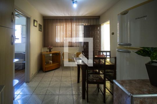 Casa à venda com 2 quartos, 90m² em Vila das Merces, São Paulo