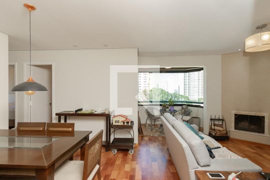 Apartamento à venda com 2 quartos, 65m² em Chácara Santo Antônio (zona Sul), São Paulo
