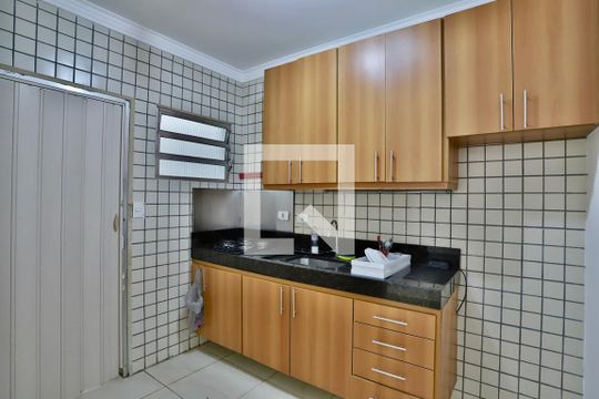 Cozinha de casa para alugar com 1 quarto, 41m² em Vila Maria Zélia, São Paulo