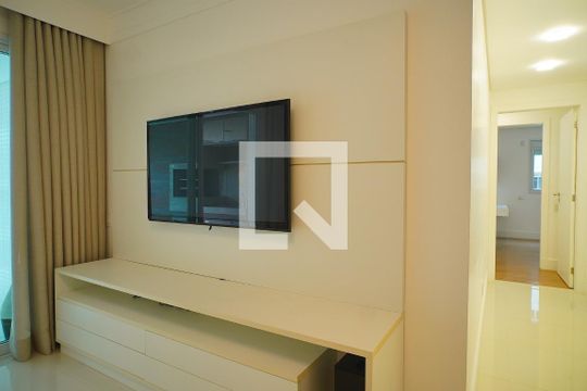 Sala de apartamento para alugar com 3 quartos, 130m² em Agronômica, Florianópolis