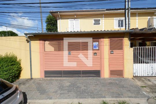 Fachada de casa para alugar com 2 quartos, 85m² em Americanópolis, São Paulo