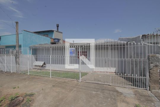 Placa de casa para alugar com 3 quartos, 95m² em Guajuviras, Canoas