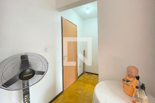 Suíte de casa à venda com 3 quartos, 231m² em Jardim Sabará, Porto Alegre