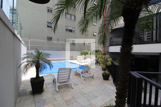 Área Comum - Piscina de apartamento para alugar com 2 quartos, 65m² em Moema, São Paulo