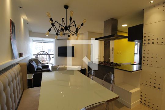 Apartamento para alugar com 2 quartos, 65m² em Moema, São Paulo