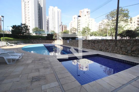 Área comum - Piscina de apartamento para alugar com 3 quartos, 70m² em Parque Campolim, Sorocaba