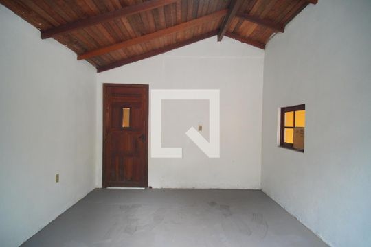 Garagem de casa à venda com 1 quarto, 50m² em Rondônia, Novo Hamburgo