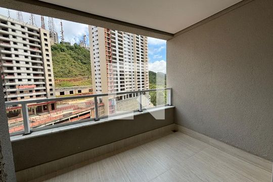 Apartamento à venda com 2 quartos, 81m² em Vila da Serra, Nova Lima