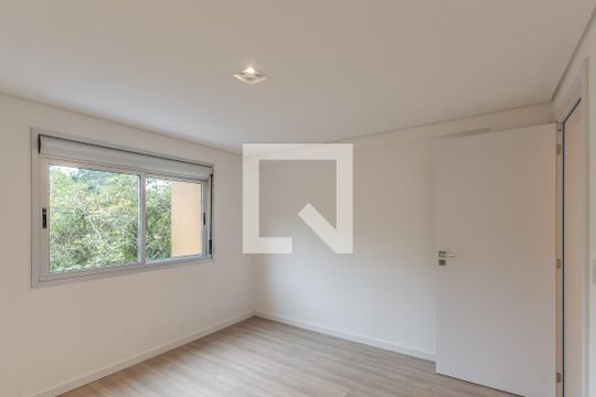 Suite de apartamento à venda com 2 quartos, 74m² em Petrópolis, Porto Alegre