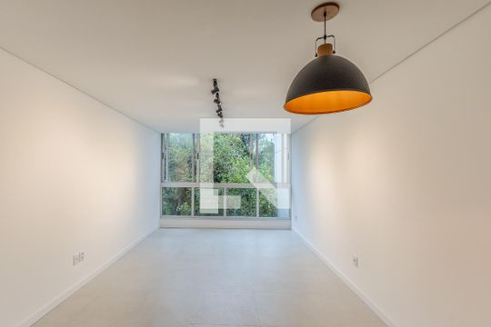 Sala de apartamento à venda com 2 quartos, 74m² em Petrópolis, Porto Alegre