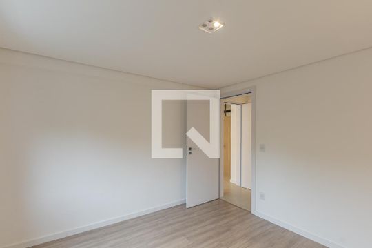Suite de apartamento à venda com 2 quartos, 74m² em Petrópolis, Porto Alegre