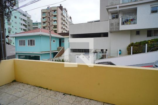Quarto - Vista de kitnet/studio para alugar com 1 quarto, 20m² em Trindade, Florianópolis