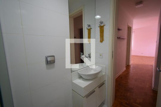 Banheiro de apartamento para alugar com 2 quartos, 90m² em Perdizes, São Paulo