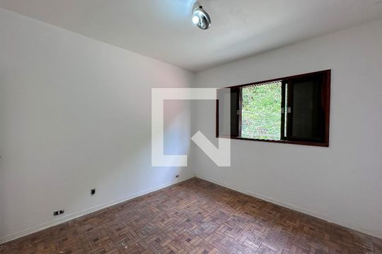 Quarto 2 de casa para alugar com 3 quartos, 380m² em Brooklin, São Paulo