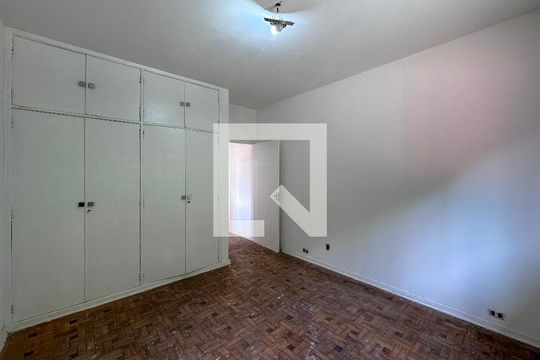 Quarto 2 de casa para alugar com 3 quartos, 380m² em Brooklin, São Paulo