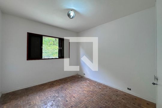 Quarto 2 de casa para alugar com 3 quartos, 380m² em Brooklin, São Paulo