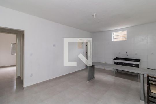 Casa para alugar com 1 quarto, 40m² em Parque Boturussu, São Paulo
