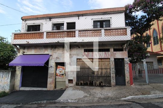 Fachada de casa para alugar com 3 quartos, 450m² em Vila Ede, São Paulo