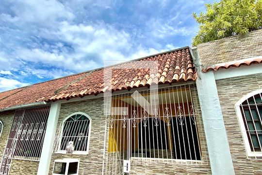 Fachada da casa de casa à venda com 2 quartos, 62m² em Engenho Novo, Rio de Janeiro