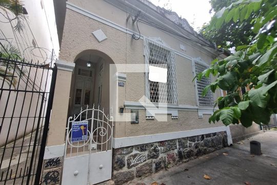 Fachada de casa à venda com 5 quartos, 270m² em Andaraí, Rio de Janeiro