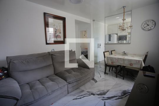 Apartamento à venda com 2 quartos, 60m² em Camargos, Belo Horizonte