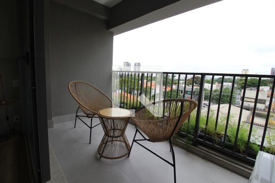 Varanda de kitnet/studio para alugar com 1 quarto, 29m² em Indianópolis, São Paulo