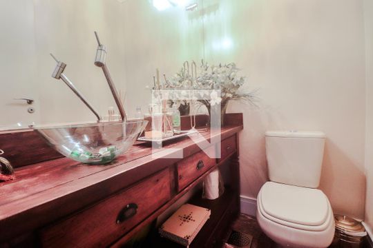 Lavabo de apartamento à venda com 3 quartos, 186m² em Petrópolis, Porto Alegre