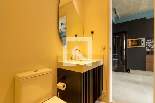 Banheiro de apartamento à venda com 1 quarto, 40m² em Pinheiros, São Paulo