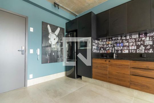 Cozinha de apartamento à venda com 1 quarto, 40m² em Pinheiros, São Paulo