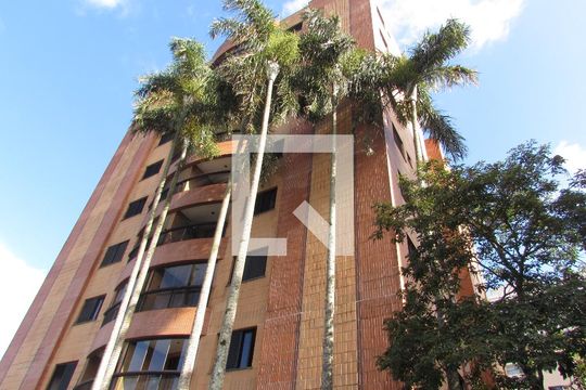 Fachada de apartamento para alugar com 2 quartos, 77m² em Vila Sônia, São Paulo