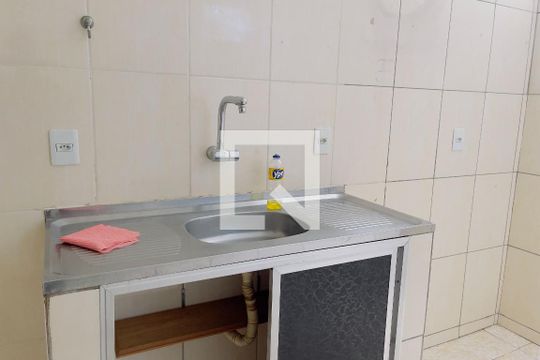 Cozinha de casa para alugar com 1 quarto, 43m² em Vila São Luis, Duque de Caxias
