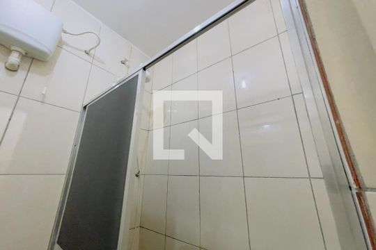 Banheiro de casa para alugar com 1 quarto, 43m² em Vila São Luis, Duque de Caxias