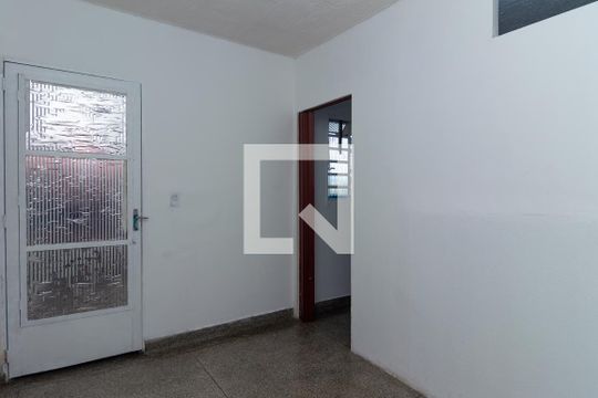 Apartamento para alugar com 2 quartos, 40m² em Vila Pouso Alegre, Barueri