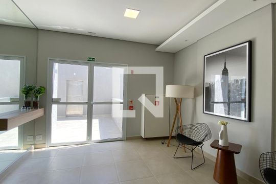 Hall de entrada de apartamento para alugar com 1 quarto, 47m² em Vila Militar, Barueri