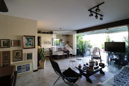 Sala de apartamento à venda com 5 quartos, 234m² em Jardim Guanabara, Rio de Janeiro
